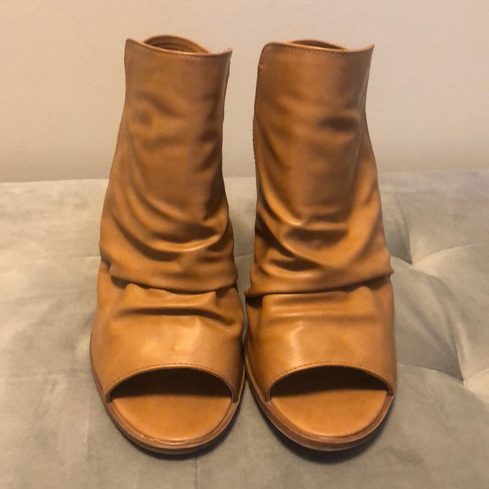 Open toed booties